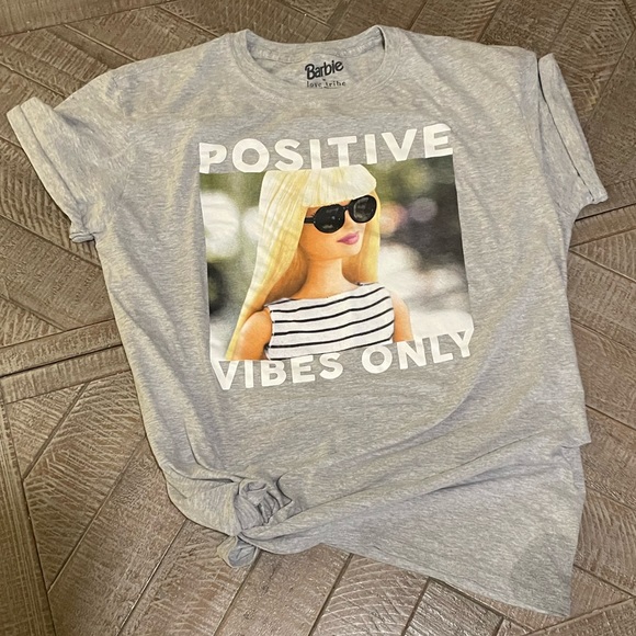 Barbie t shirt - Picture 4 of 6